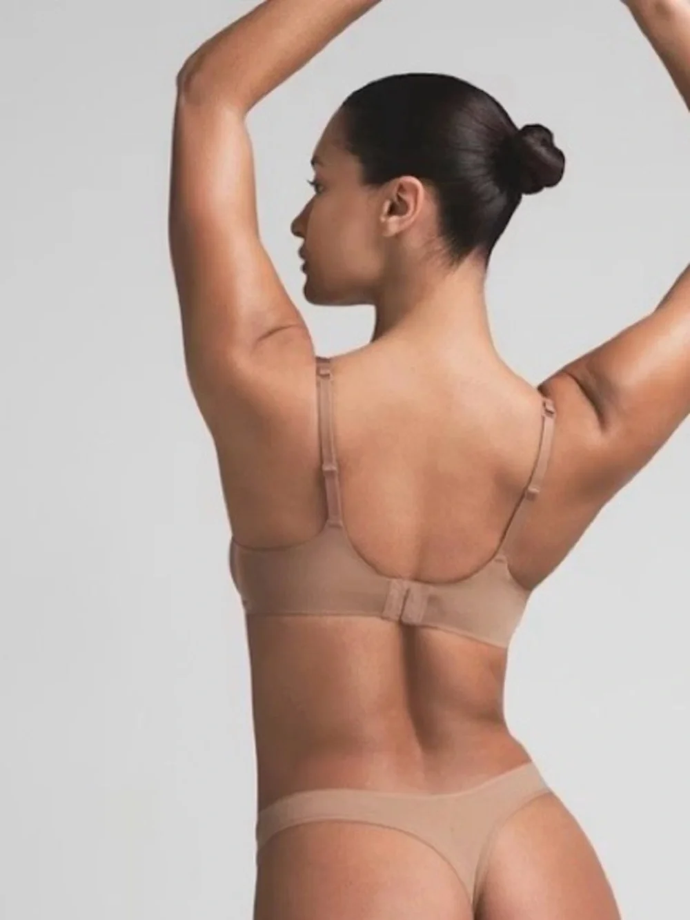 SKIMS Sculpted Underwire Bra in Color Sienna - Picture 4 of 7
